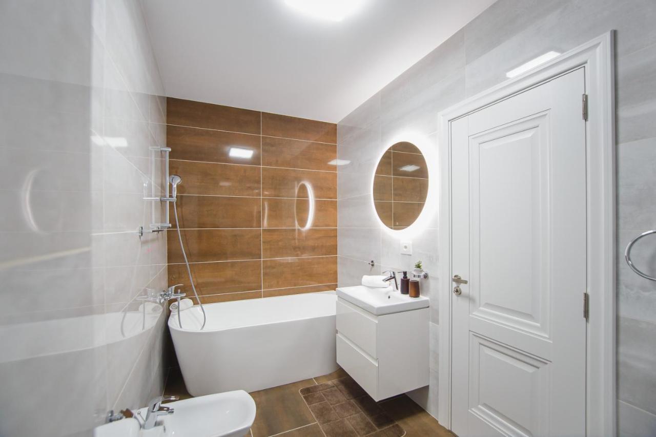 Charming Family Haven Apartment Oradea Luaran gambar