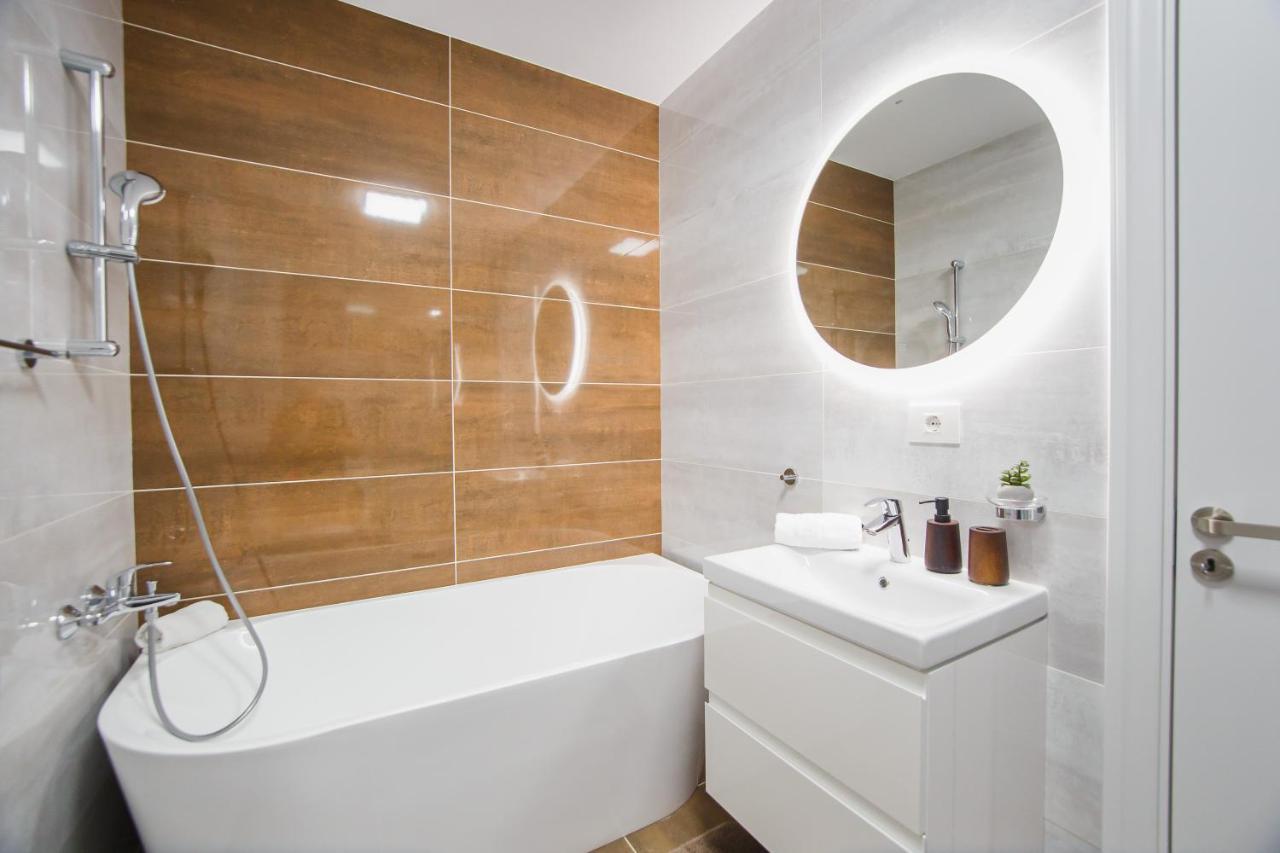Charming Family Haven Apartment Oradea Luaran gambar