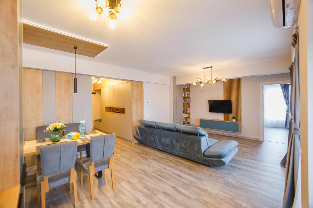 Charming Family Haven Apartment Oradea Luaran gambar