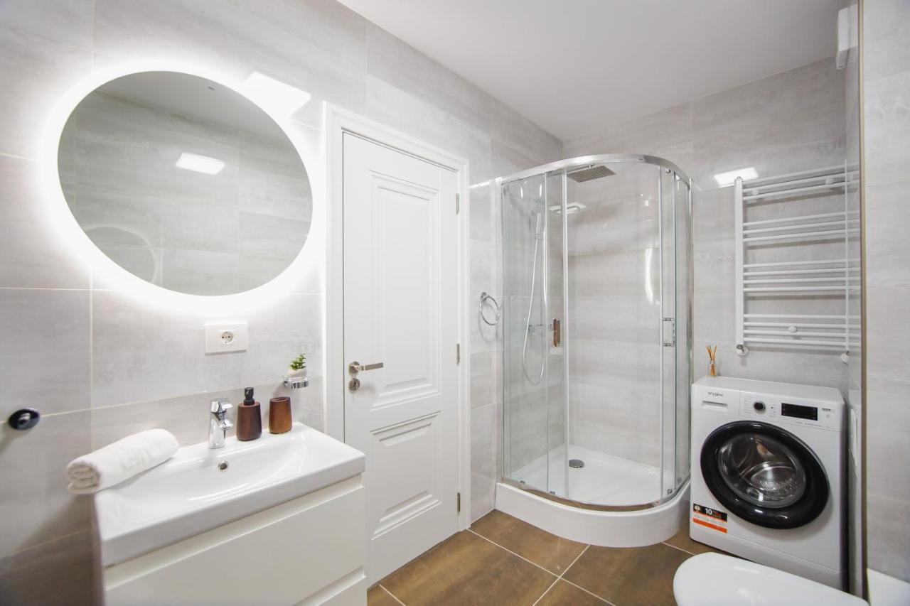 Charming Family Haven Apartment Oradea Luaran gambar