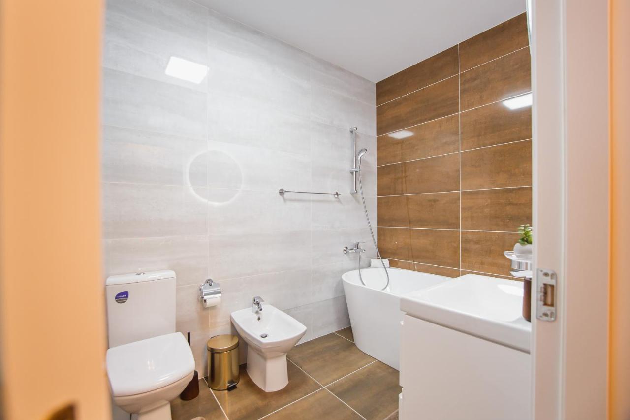 Charming Family Haven Apartment Oradea Luaran gambar