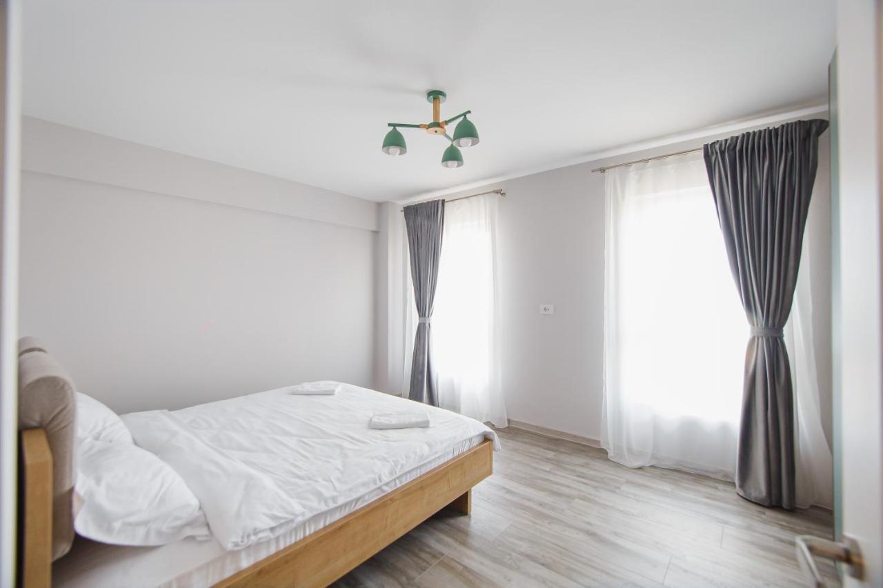 Charming Family Haven Apartment Oradea Luaran gambar